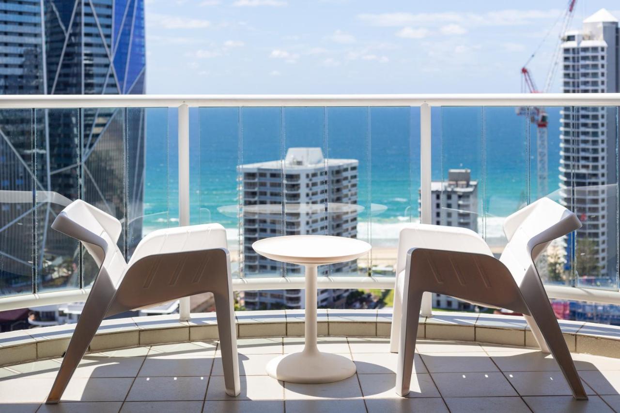 Luxury Privately Owned Ocean View Studio Apartments At O4Ks Gold Tower Gold Coast Eksteriør billede
