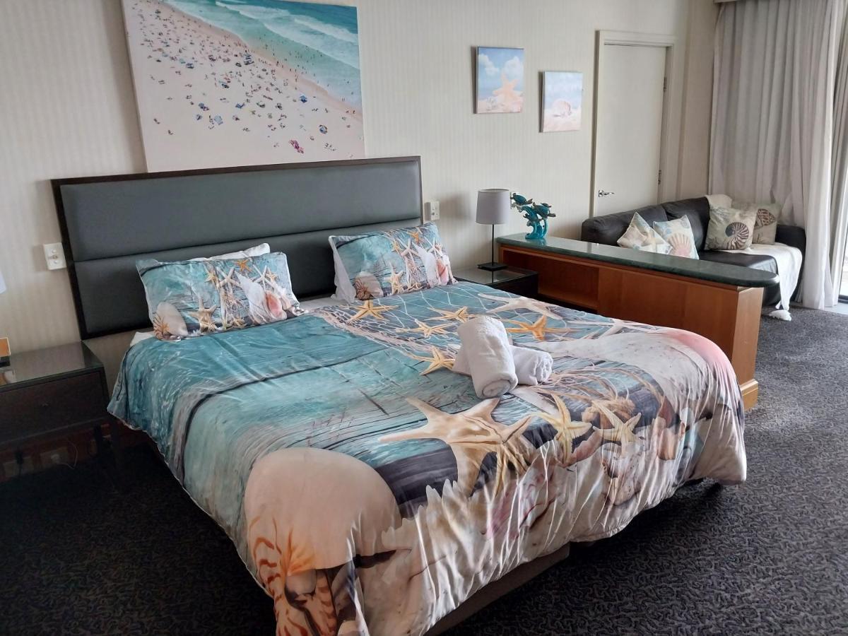 Luxury Privately Owned Ocean View Studio Apartments At O4Ks Gold Tower Gold Coast Eksteriør billede
