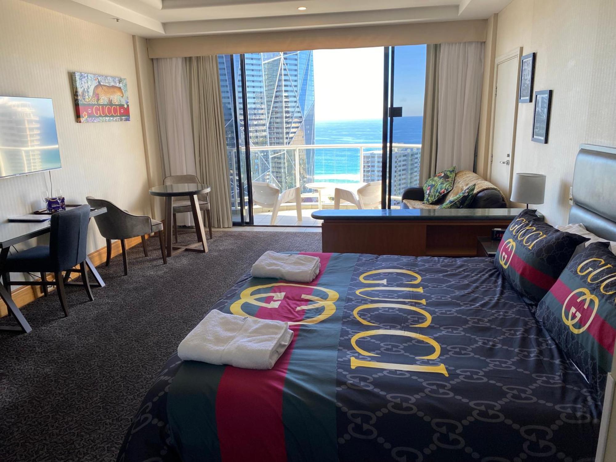 Luxury Privately Owned Ocean View Studio Apartments At O4Ks Gold Tower Gold Coast Eksteriør billede