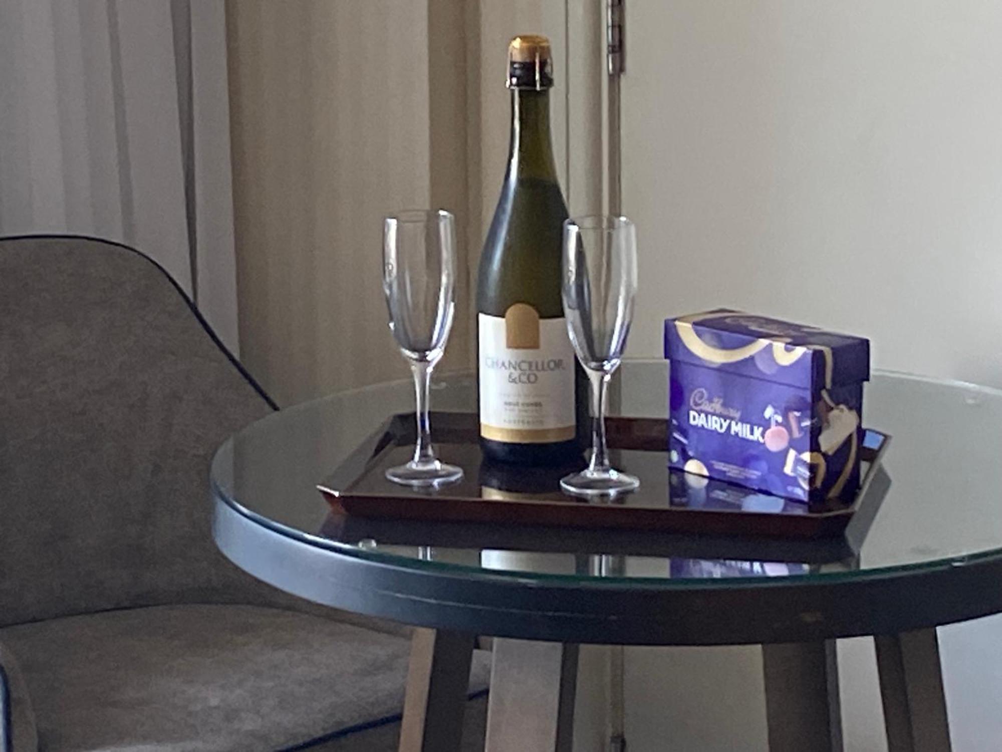 Luxury Privately Owned Ocean View Studio Apartments At O4Ks Gold Tower Gold Coast Eksteriør billede